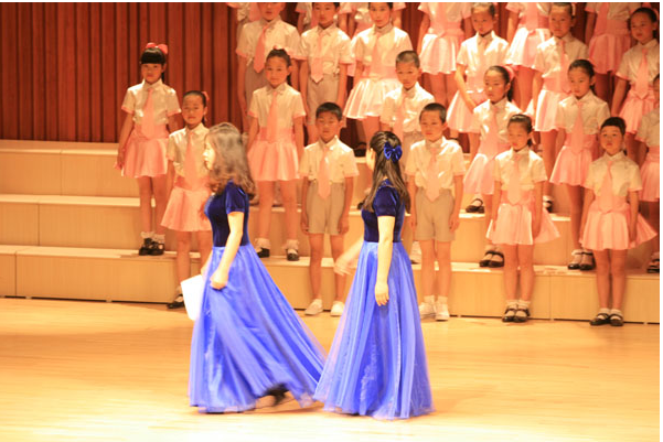 <a href='http://www.szhuis.cn/product--1.html' target='_blank'>西安育嬰師</a>